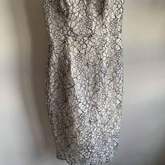 Ever New White MIDI Lace Dress. Size 0 - Picture 4 of 8